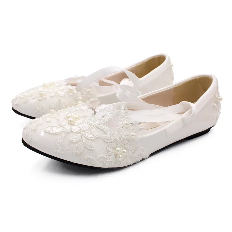 Luxury White Wedding Pumps Shoes Women PU 3 5 8CM Thin Heels Fashion Flower Shallow PEARL Lace Women Heeled Party Shoes