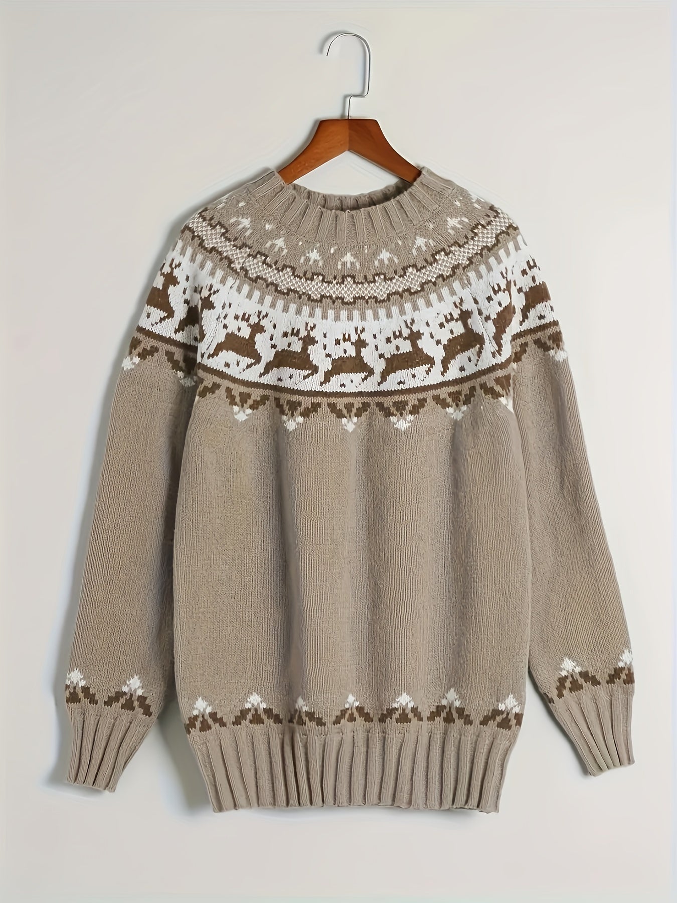 Women's Casual Crew Neck Reindeer & Snowflake Christmas Sweater | 100% Acrylic Geometric & Animal Pattern Knit Pullover | Long Sleeve Color Block Jumper for Fall/Winter